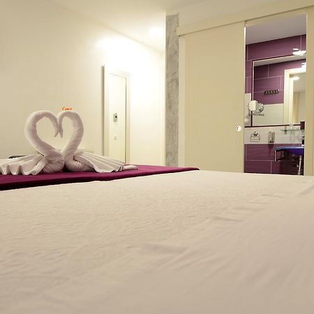 Hostal Alexis Madrid Bagian luar foto