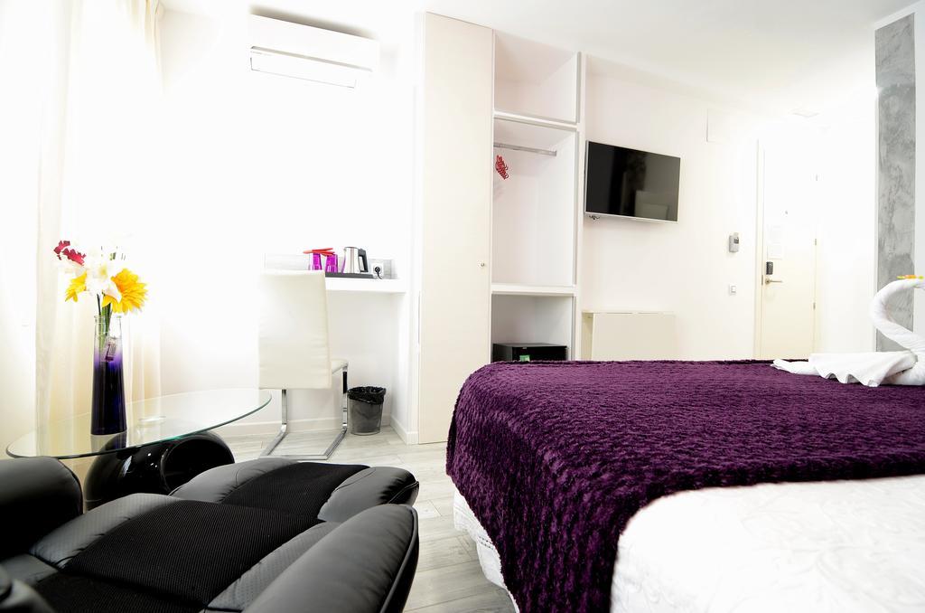 Hostal Alexis Madrid Bagian luar foto