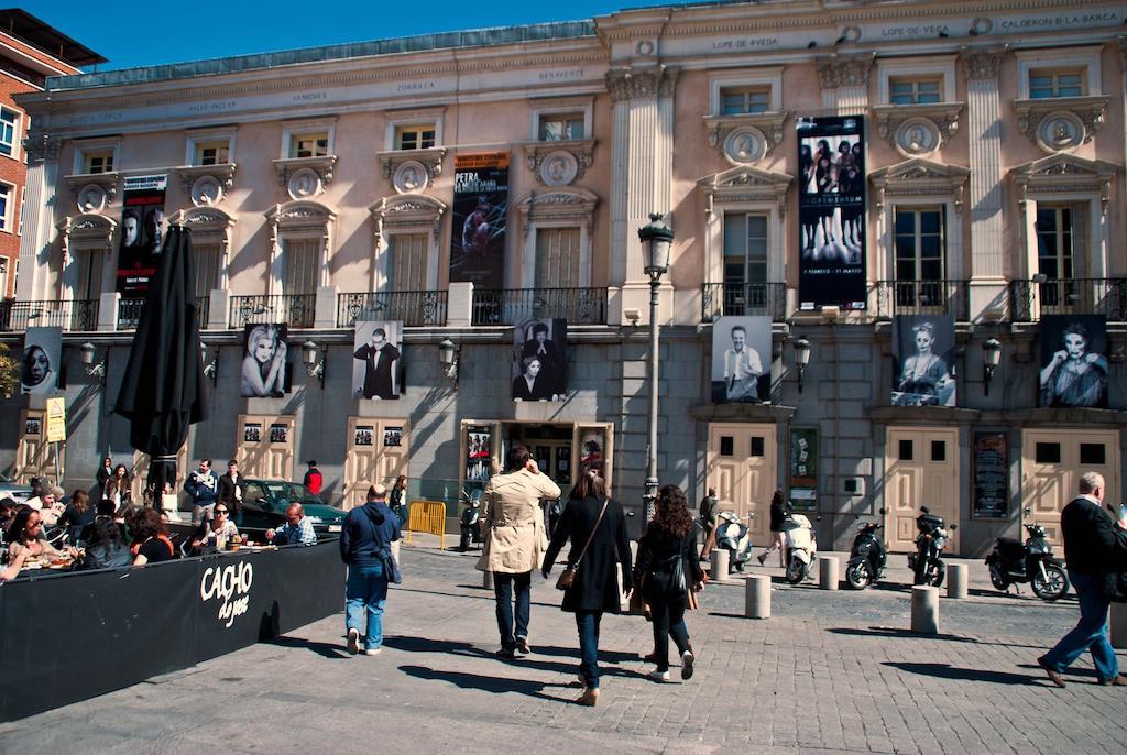 Hostal Alexis Madrid Bagian luar foto